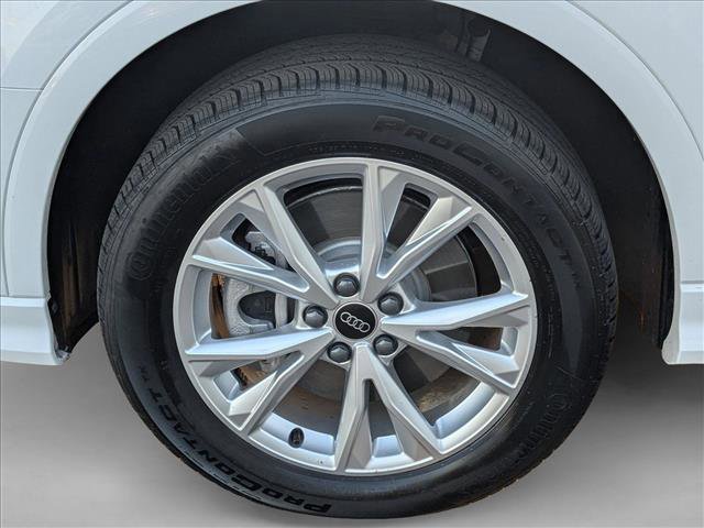 Certified 2025 Audi Q3 2.0T Premium w/ Convenience Package image 9