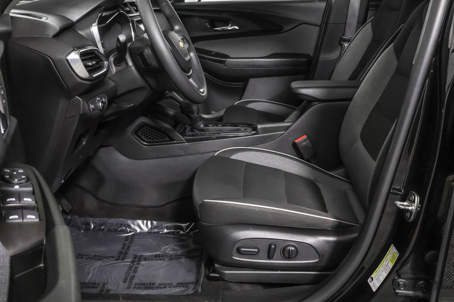 Used 2023 Chevrolet TrailBlazer LT image 22