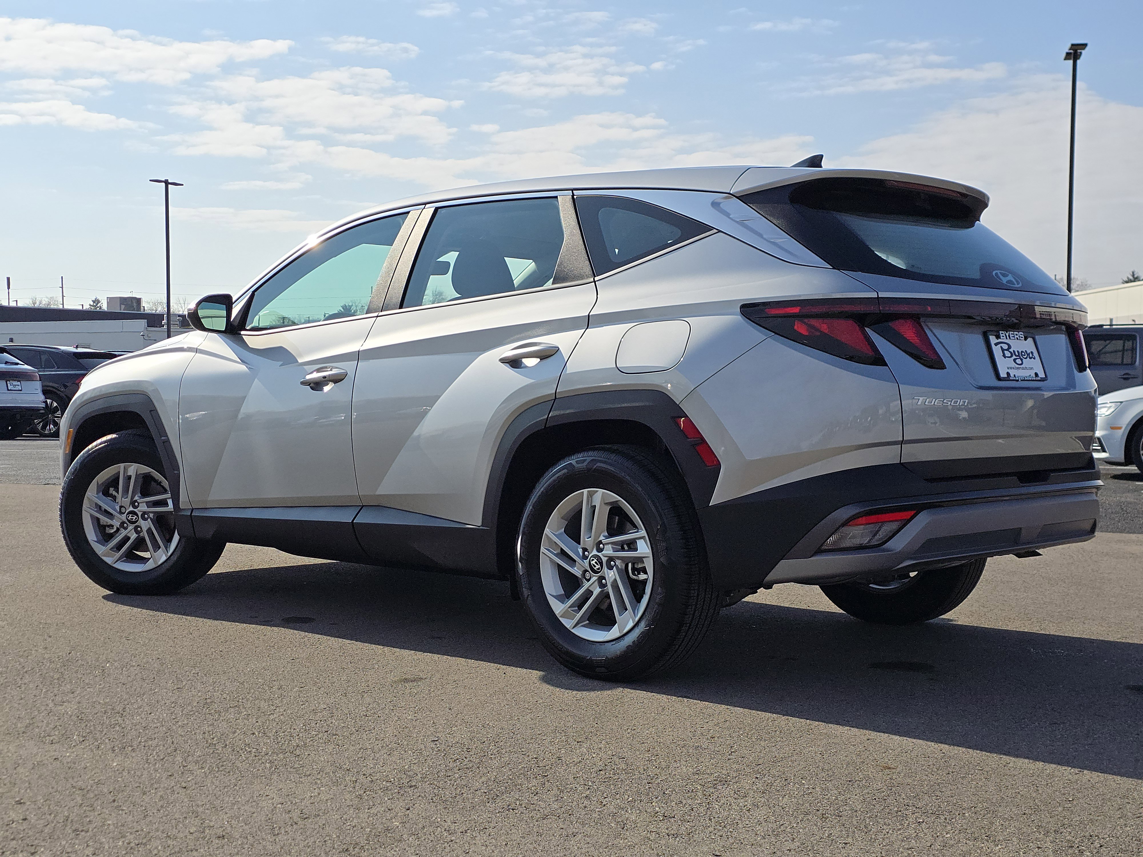 Used 2025 Hyundai Tucson SE image 5