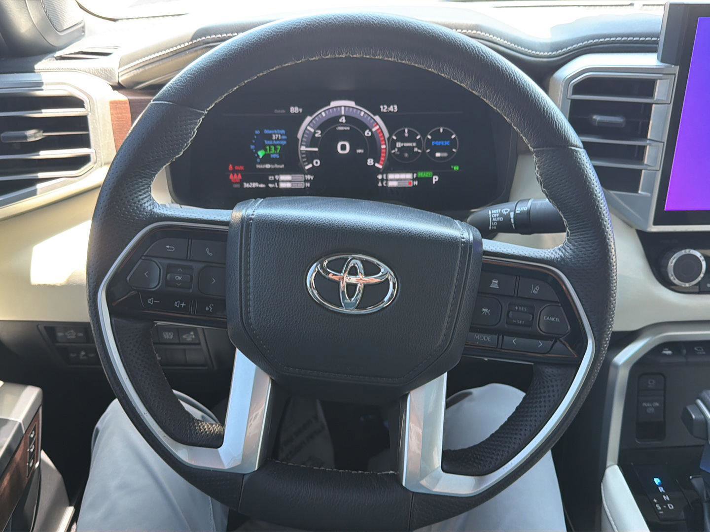 Used 2023 Toyota Tundra Capstone AWD/4WD image 20