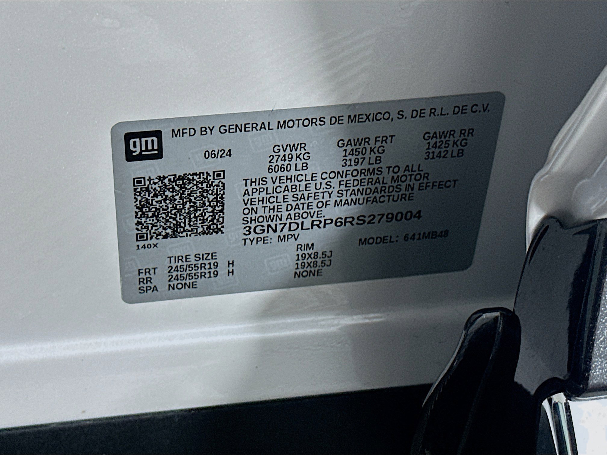 Used 2024 Chevrolet Equinox EV LT w/ LPO, Blackout Package FWD image 12