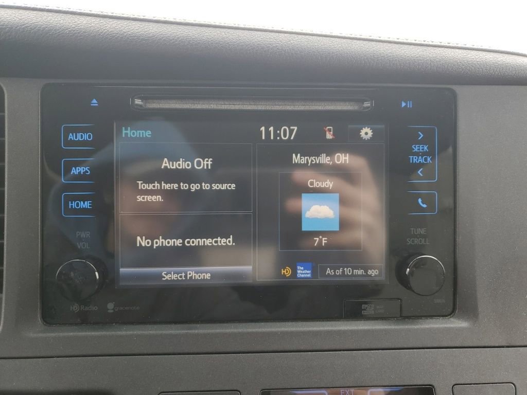 Used 2015 Toyota Sienna XLE Premium image 14