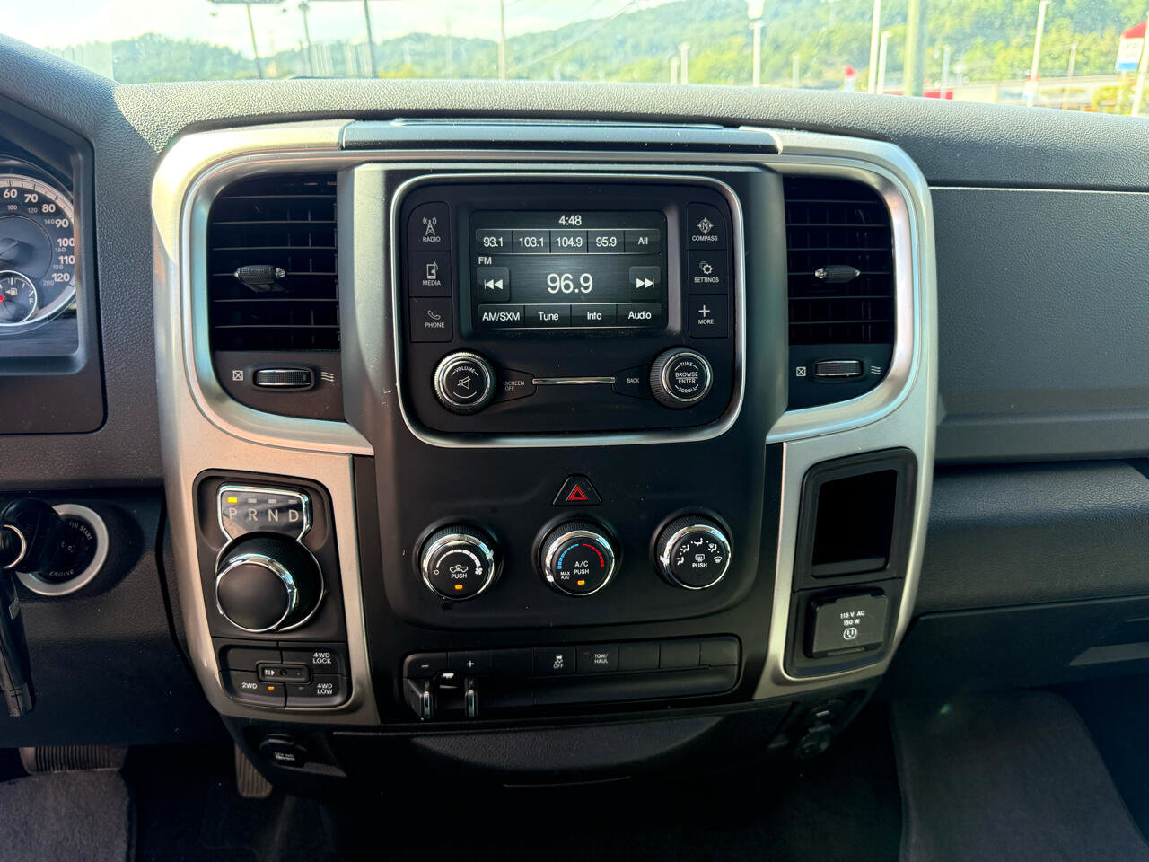 Used 2017 RAM 1500 Outdoorsman image 9