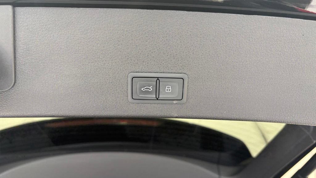Used 2019 Audi e-tron Prestige AWD/4WD image 8