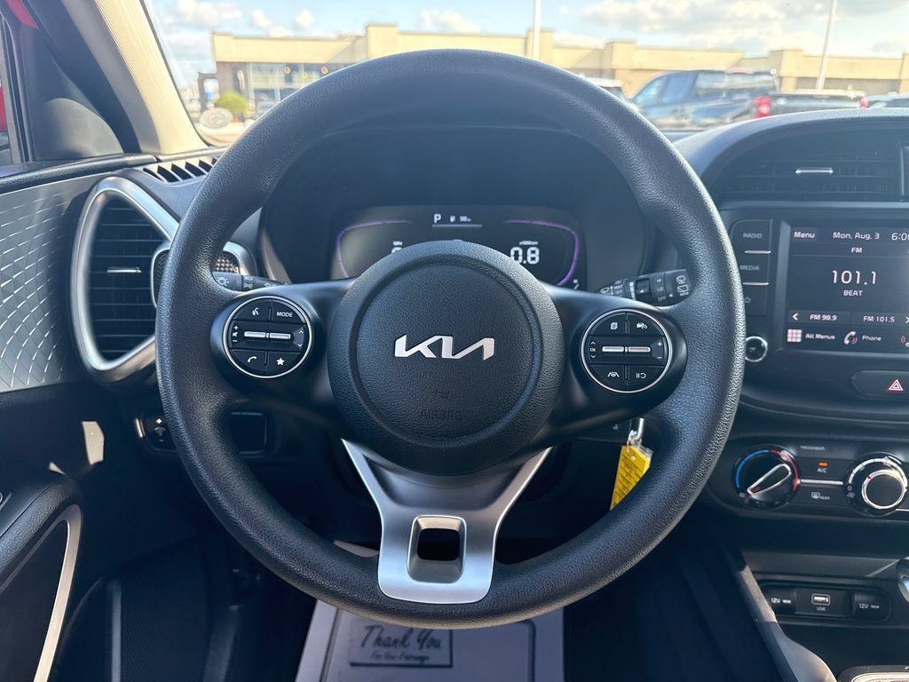 Used 2023 Kia Soul LX FWD image 24