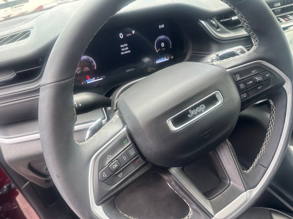 Used 2024 Jeep Grand Cherokee Altitude RWD image 17