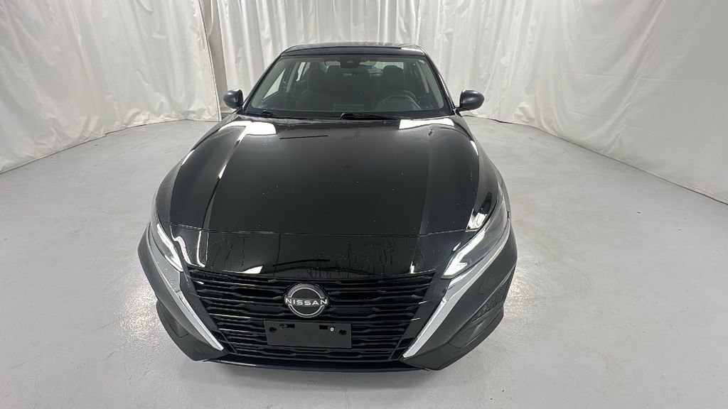 Used 2024 Nissan Altima 2.5 S image 8