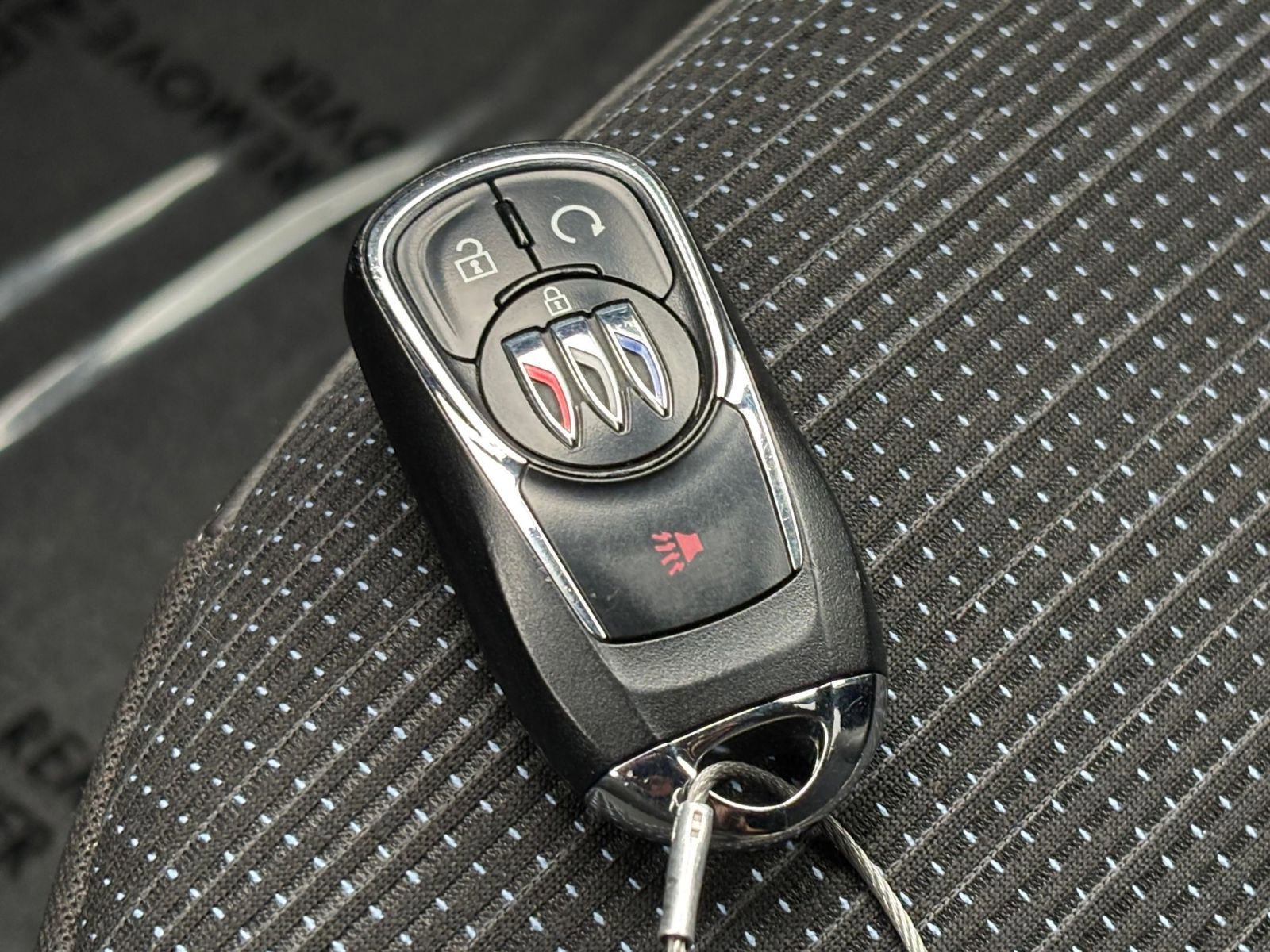 Used 2025 Buick Envista Preferred image 22