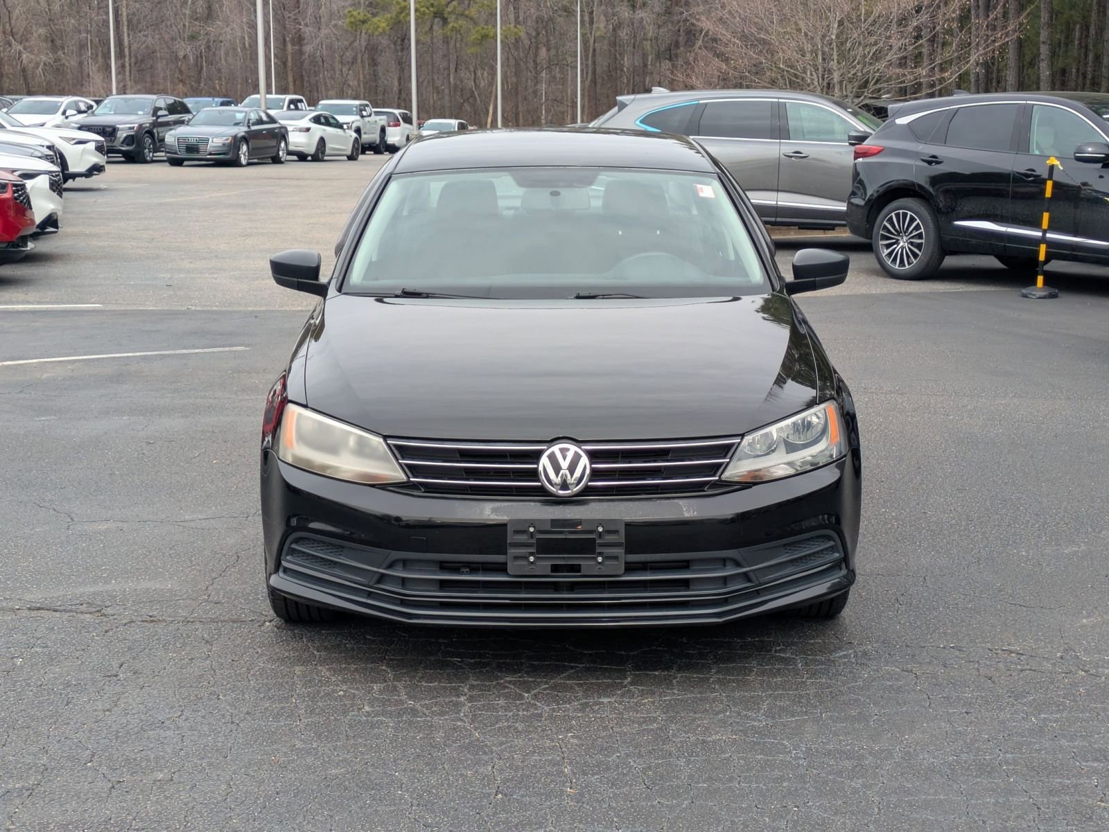 Used 2015 Volkswagen Jetta SE image 2