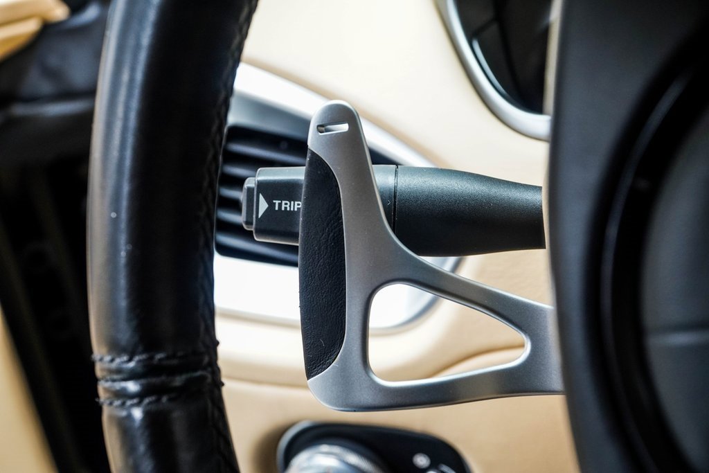 Used 2017 Aston Martin Vanquish Coupe image 44