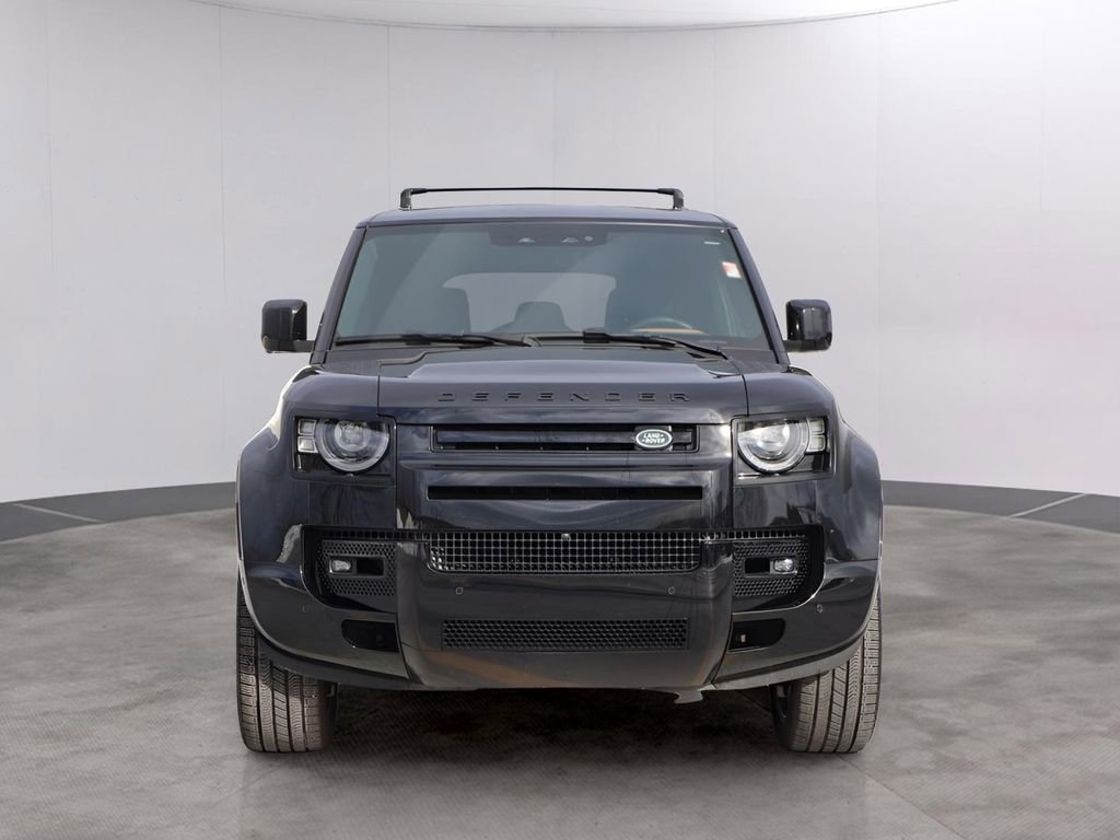 Certified 2024 Land Rover Defender 110 X image 2