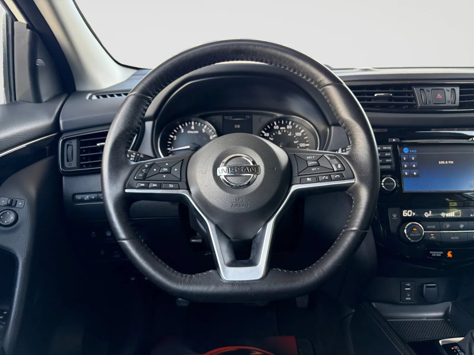 Used 2017 Nissan Rogue Sport SL w/ SL Premium Package AWD/4WD image 29