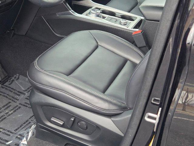 Certified 2023 Ford Explorer XLT w/ Equipment Group 202A image 23