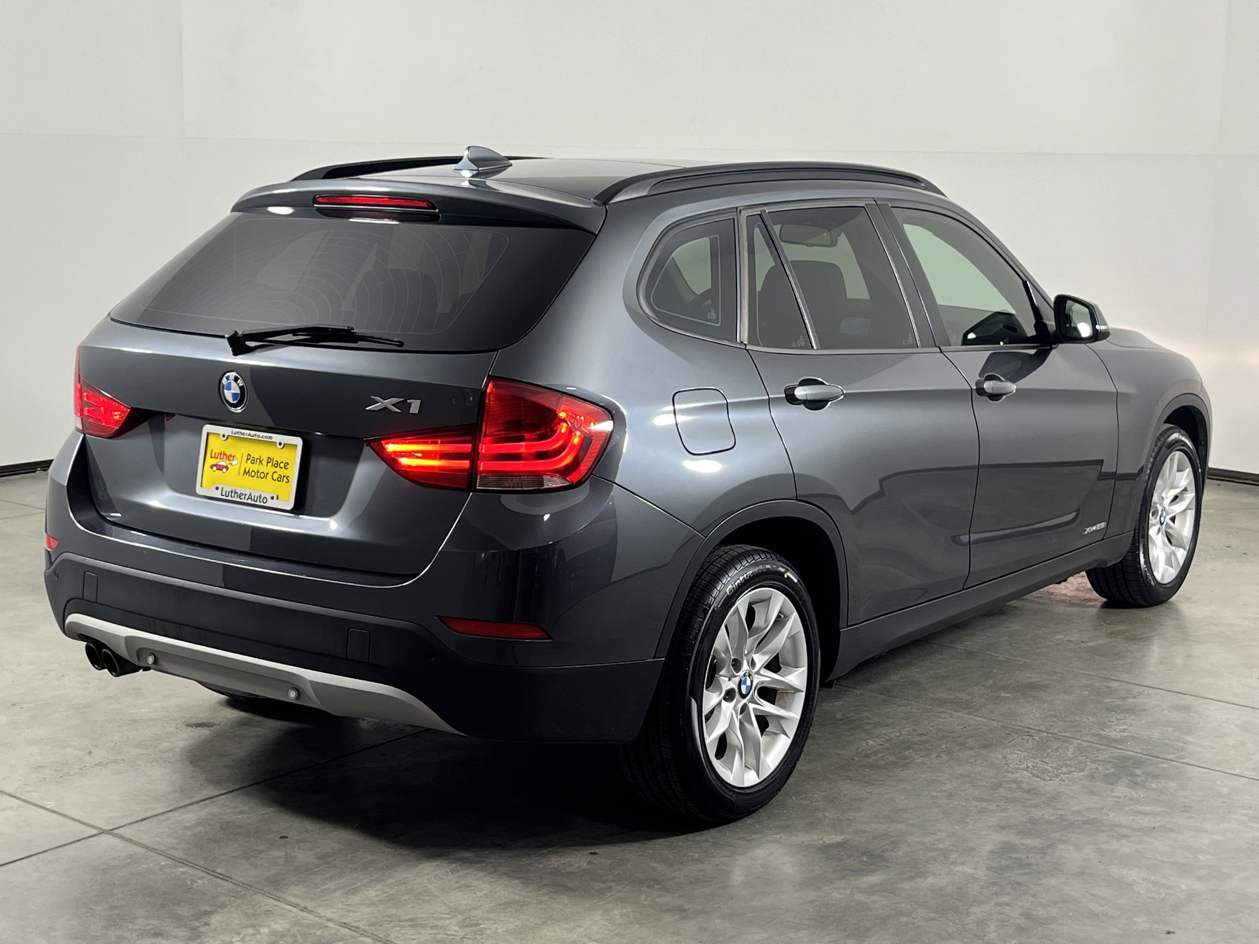 Used 2015 BMW X1 xDrive28i image 7