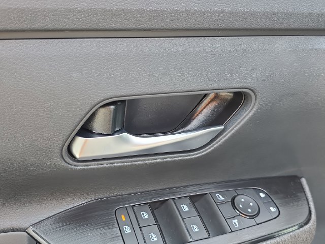 New 2026 Nissan Kicks SV w/ SV Premium Package FWD image 20