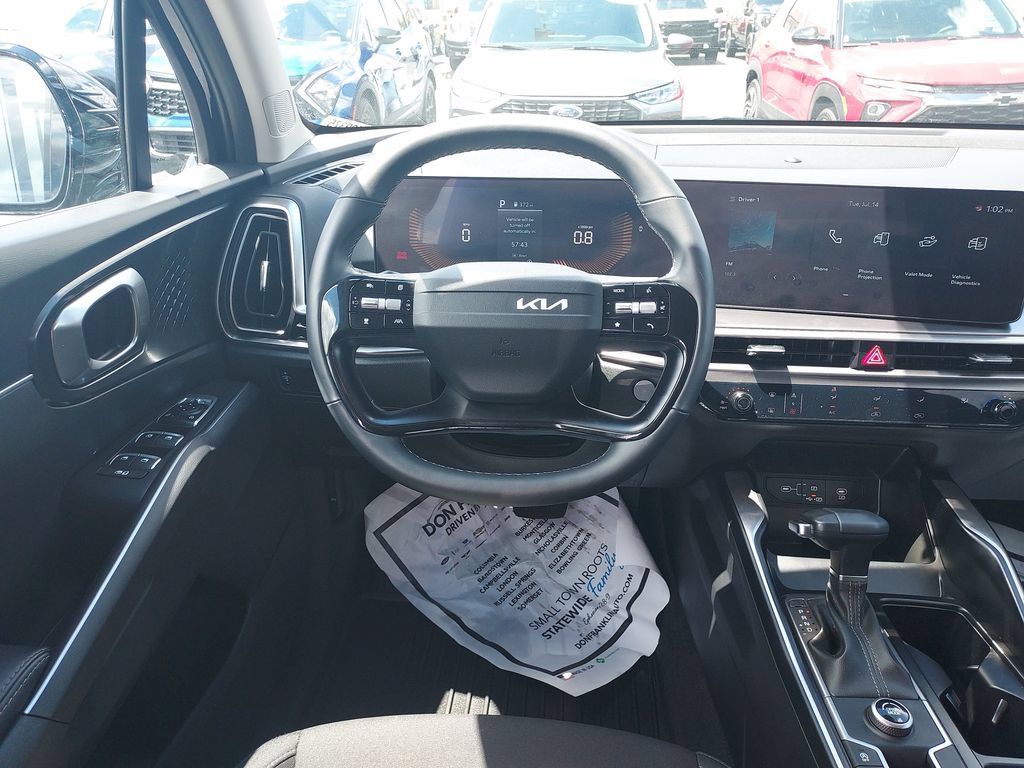 Used 2026 Kia Sorento LX FWD image 16