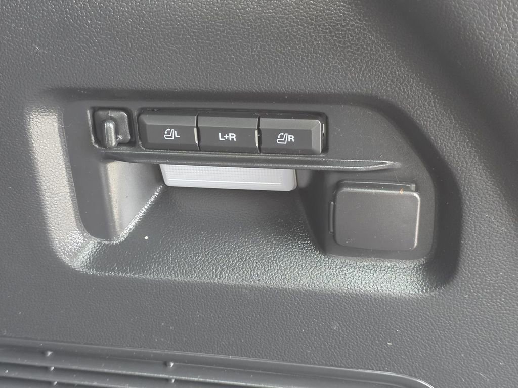 Used 2022 Ford Explorer ST w/ Equipment Group 401A image 13