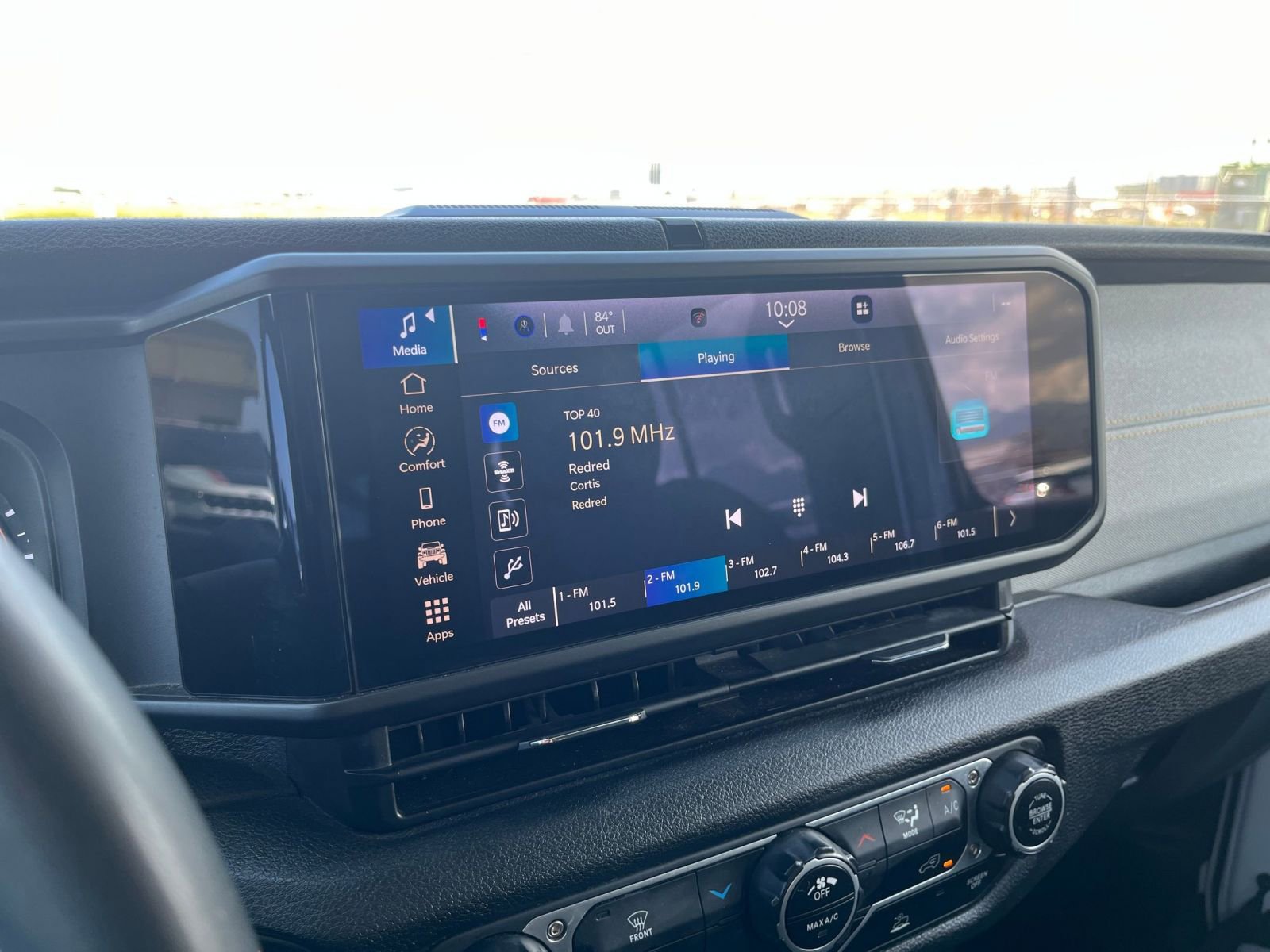 Used 2025 Jeep Wrangler Sport S AWD/4WD image 20