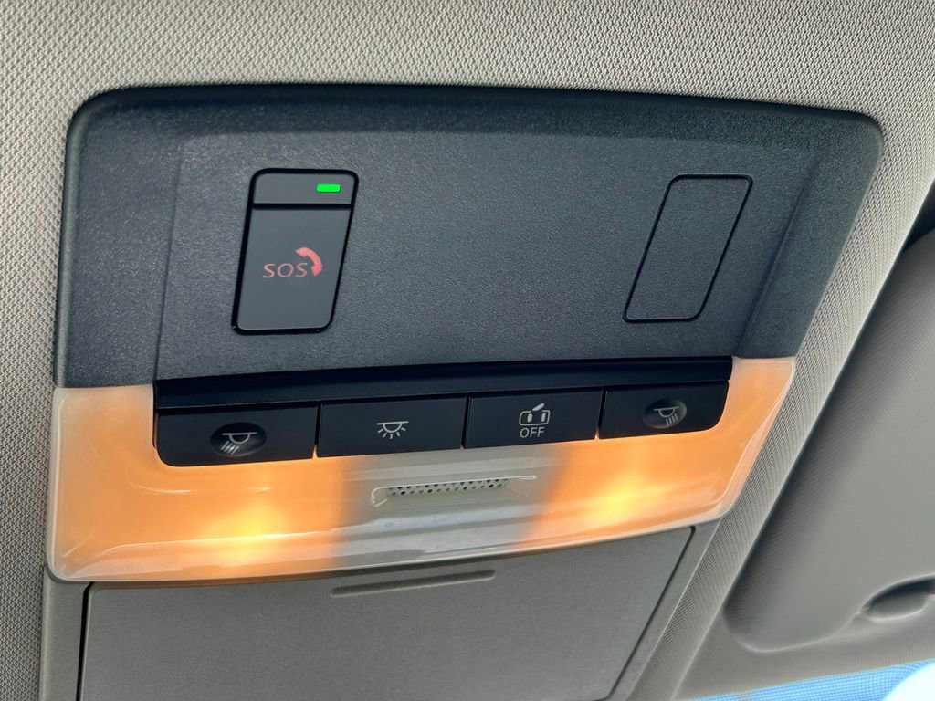 Used 2021 Nissan Rogue SV FWD image 17