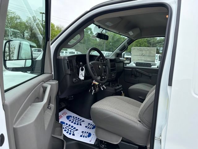 New 2026 Chevrolet Express 2500 w/ Driver Convenience Package RWD image 17