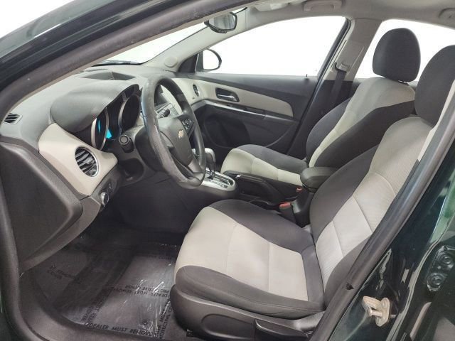 Used 2014 Chevrolet Cruze LS FWD image 15
