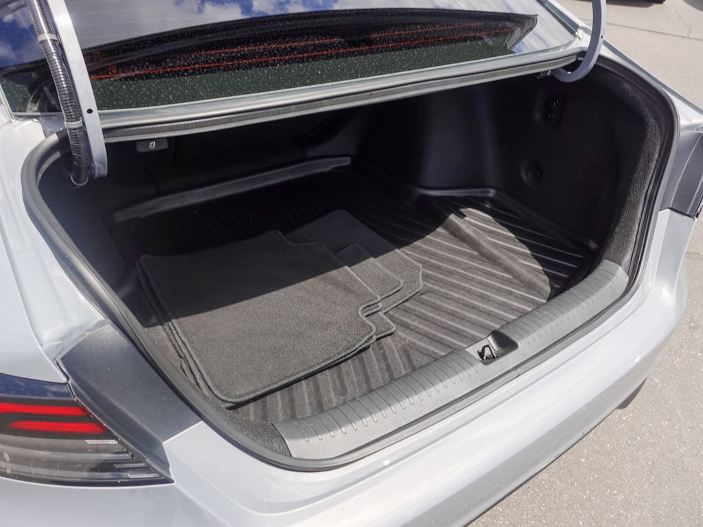 Used 2025 Honda Accord SE image 24
