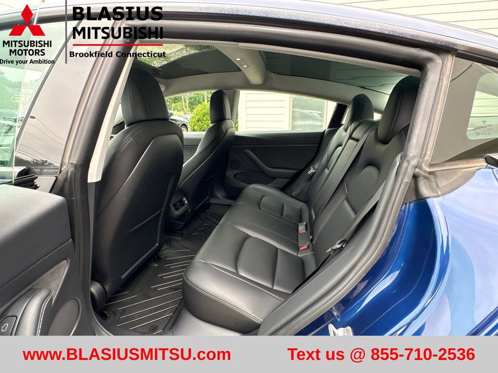 Used 2022 Tesla Model 3 Long Range AWD/4WD image 37