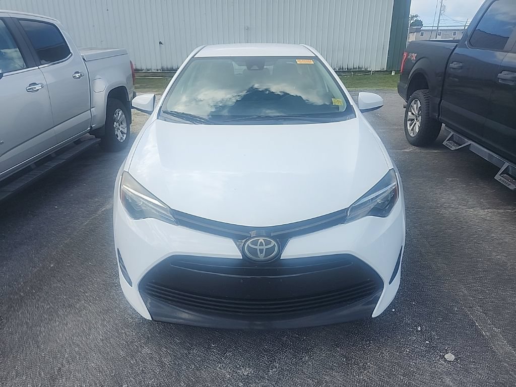 Used 2019 Toyota Corolla LE FWD image 2