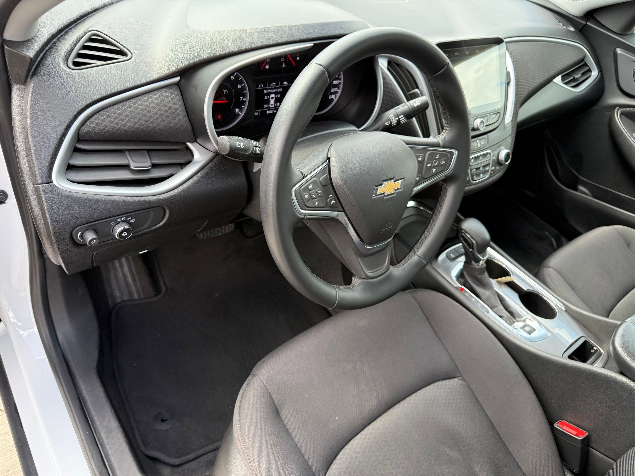 Used 2024 Chevrolet Malibu LT w/ Sport Edition FWD image 16