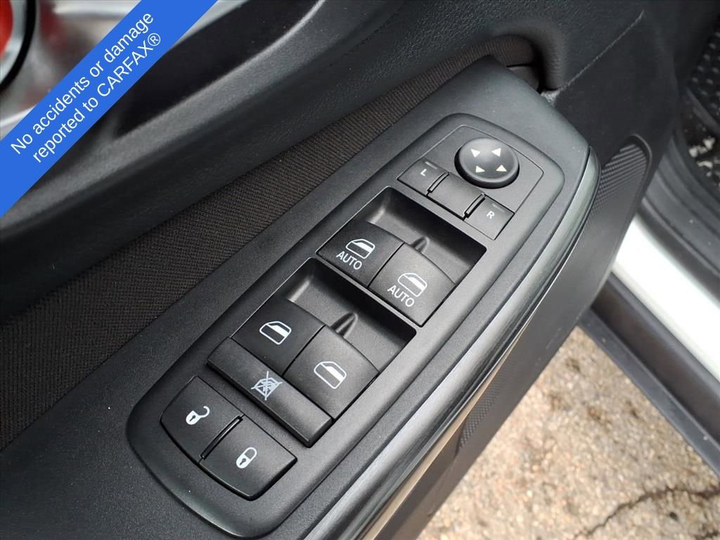 Used 2016 Jeep Cherokee Latitude w/ Cold Weather Group image 15