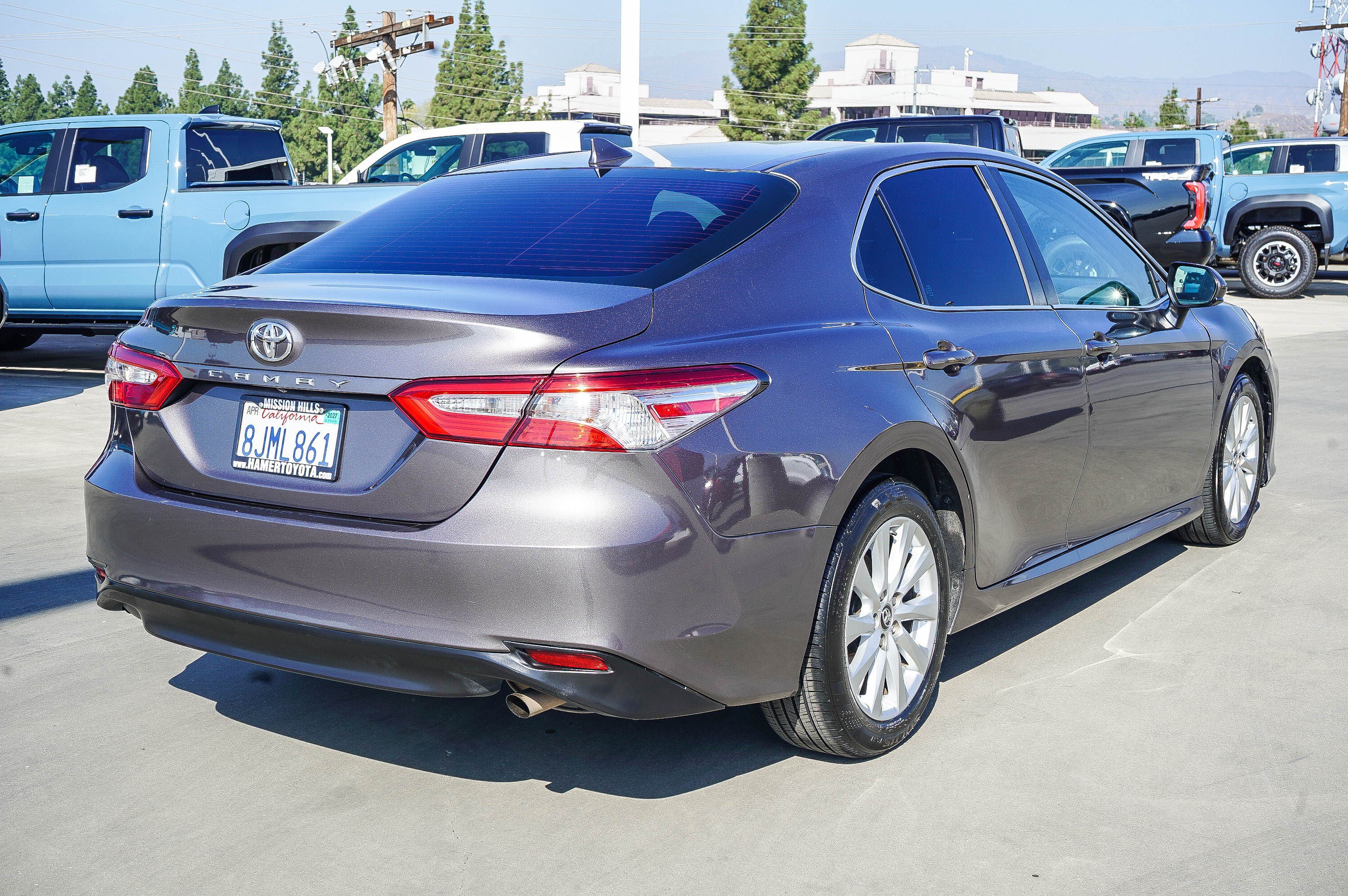 Used 2019 Toyota Camry LE w/ Carpet Mat Package FWD image 7