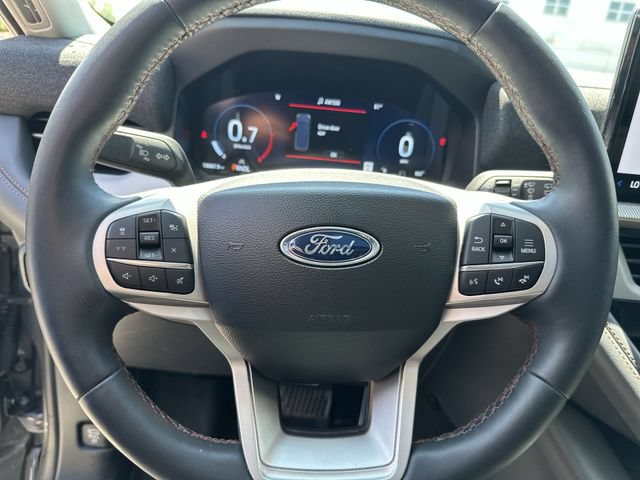 Used 2025 Ford Explorer Active w/ Active Comfort Package AWD/4WD image 13