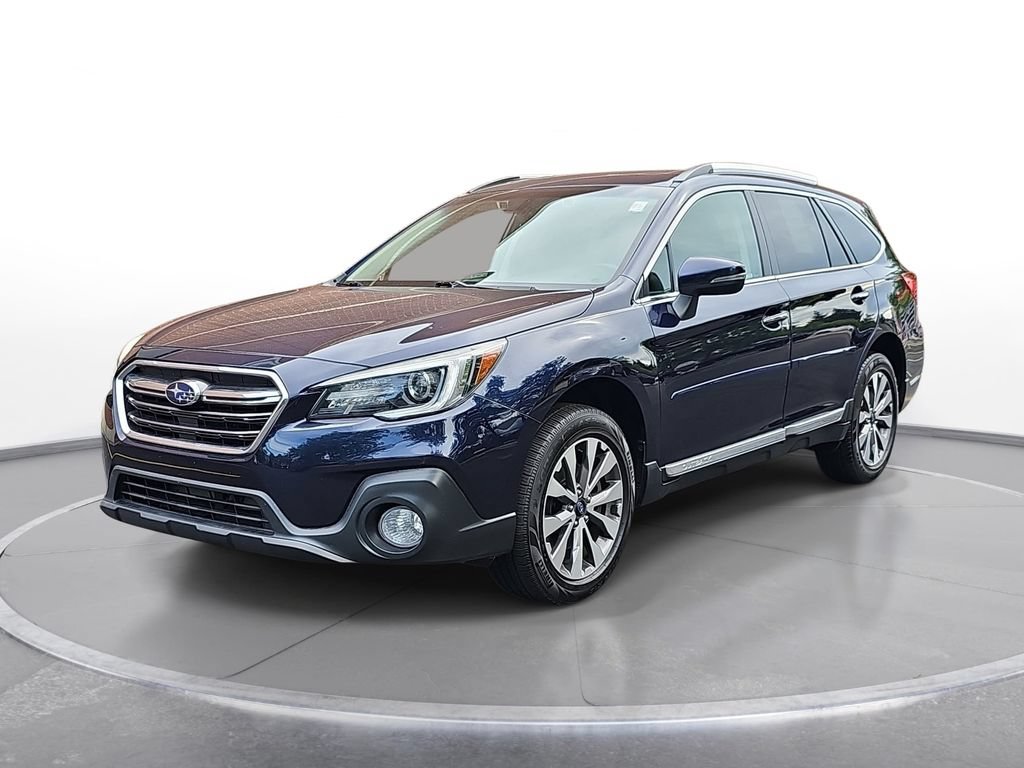 Used 2018 Subaru Outback 3.6R Touring w/ Popular Package #3 AWD/4WD image 1