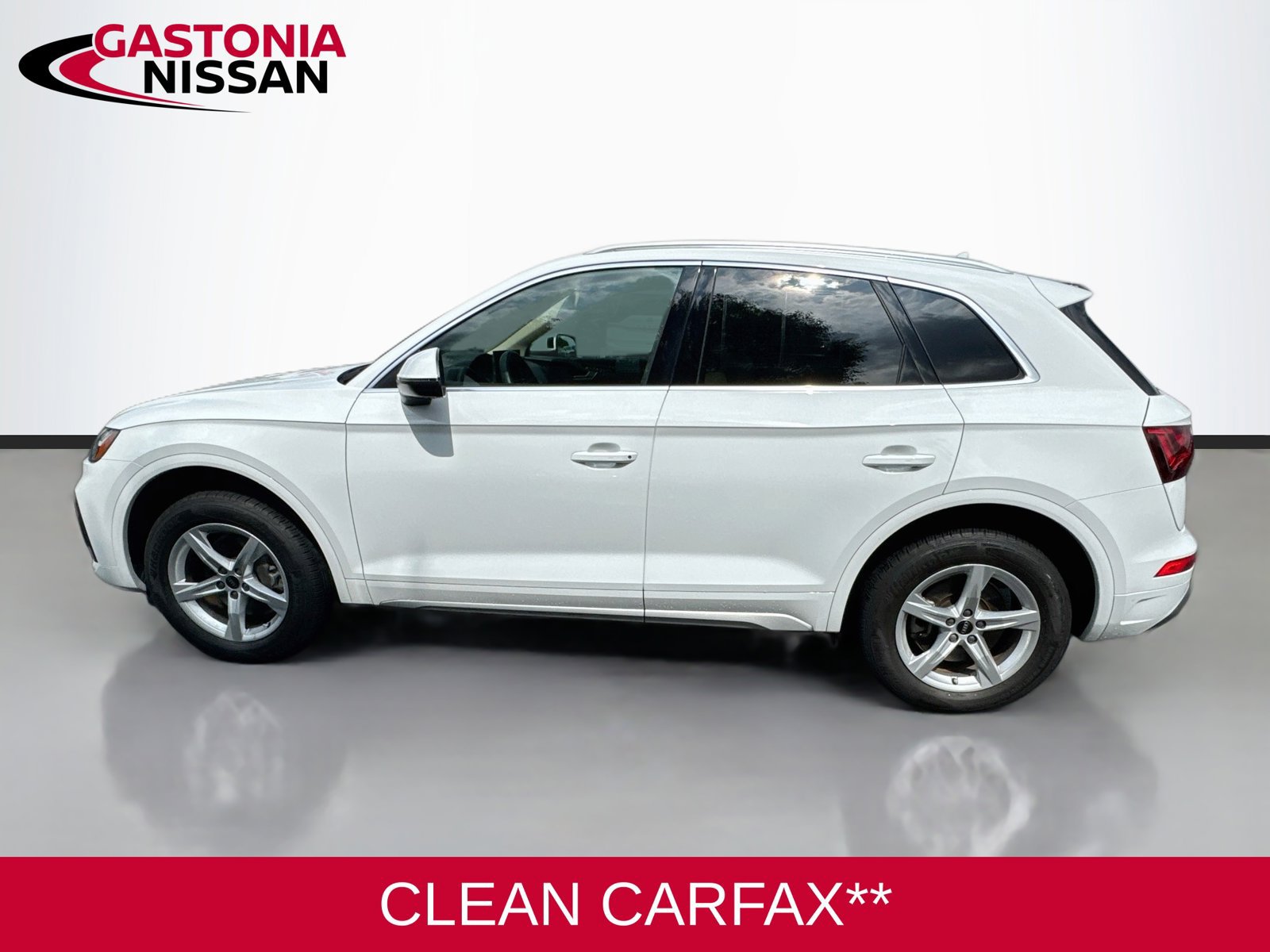 Used 2023 Audi Q5 2.0T Premium w/ Convenience Package AWD/4WD image 5