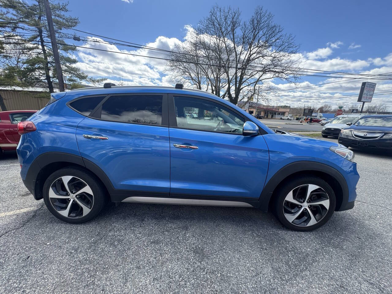 Used 2017 Hyundai Tucson Limited w/ Cargo Package AWD/4WD image 8