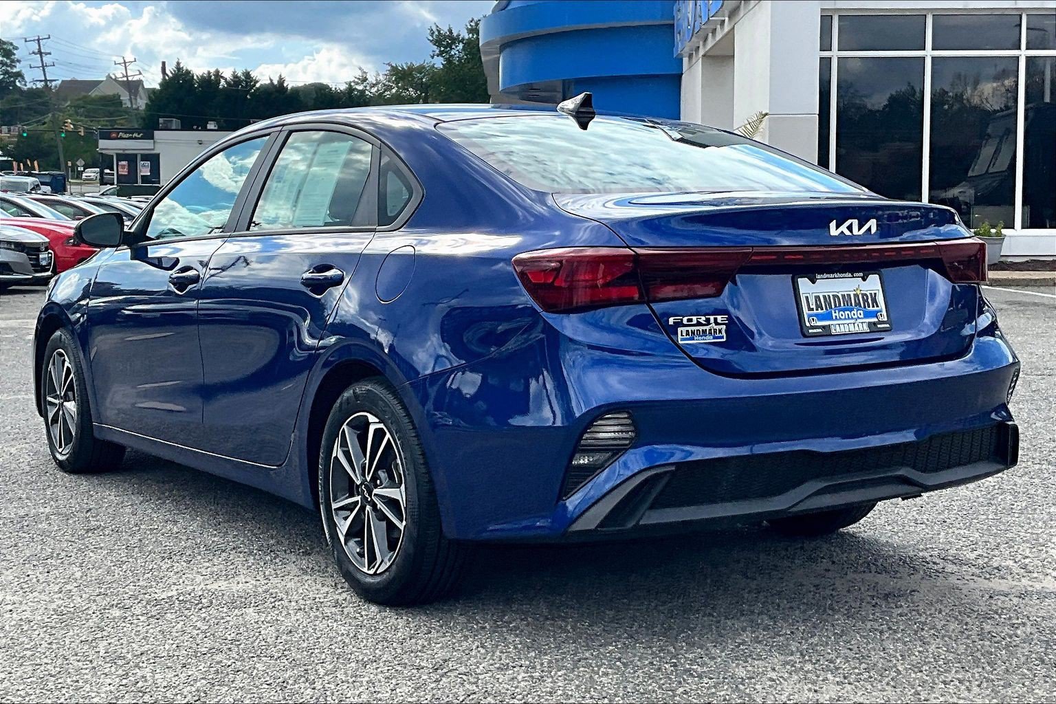 Used 2023 Kia Forte LXS w/ LXS Technology Package FWD image 12