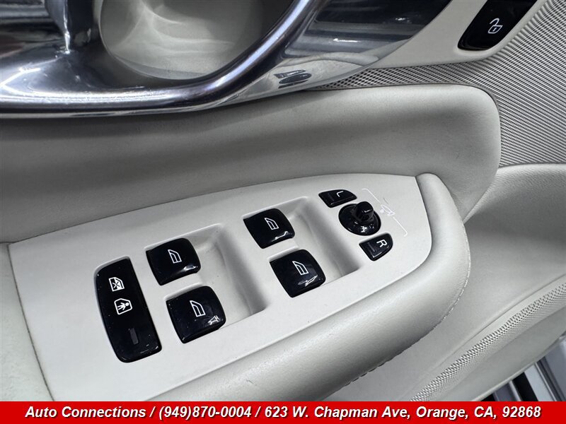 Used 2016 Volvo XC90 T6 Inscription w/ Vision Package AWD/4WD image 25