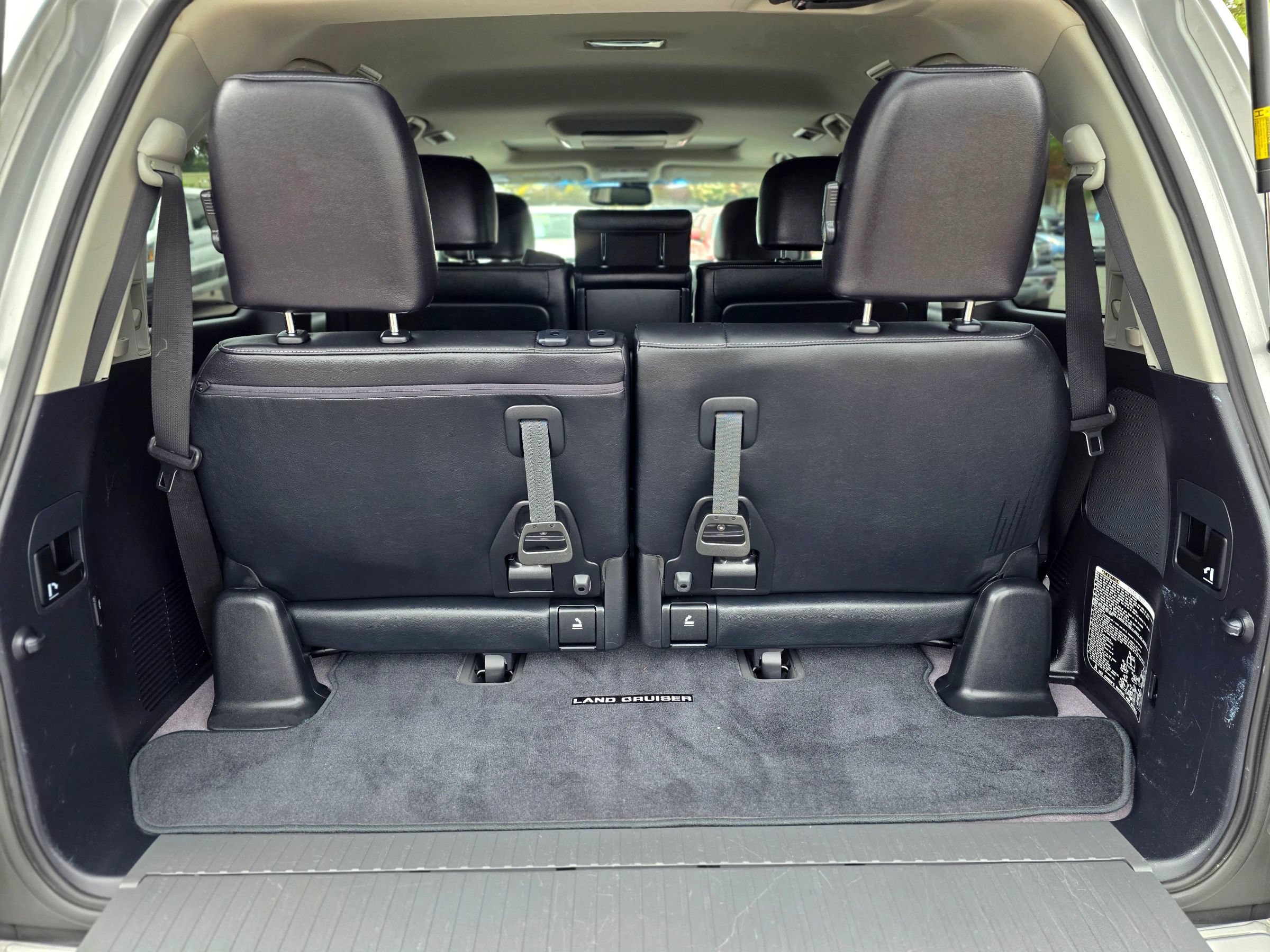 Used 2013 Toyota Land Cruiser AWD/4WD image 45