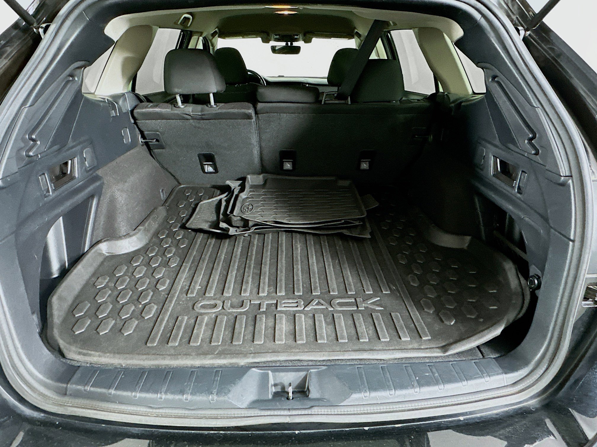 Used 2021 Subaru Outback Premium image 26