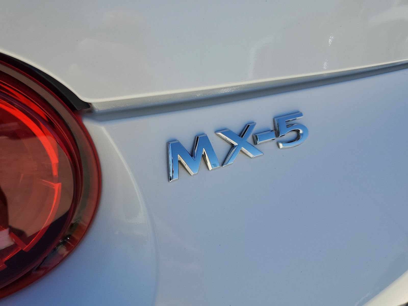 Certified 2022 MAZDA MX-5 Miata Grand Touring RWD image 12