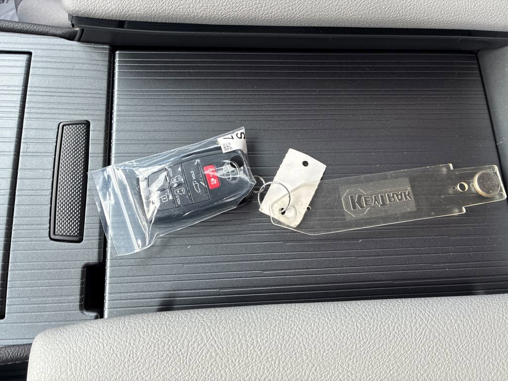 New 2026 Toyota Sienna LE image 48