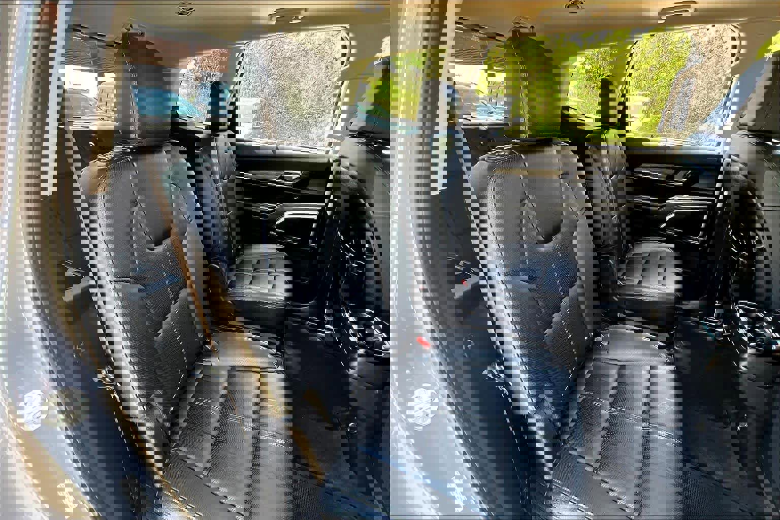 Used 2022 Kia Telluride EX w/ EX Premium Package AWD/4WD image 20