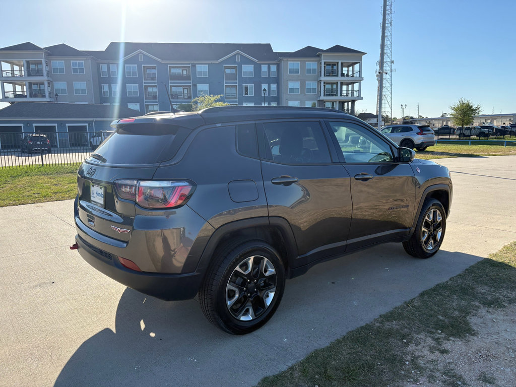 Used 2018 Jeep Compass Trailhawk w/ Leather Interior Group AWD/4WD image 9