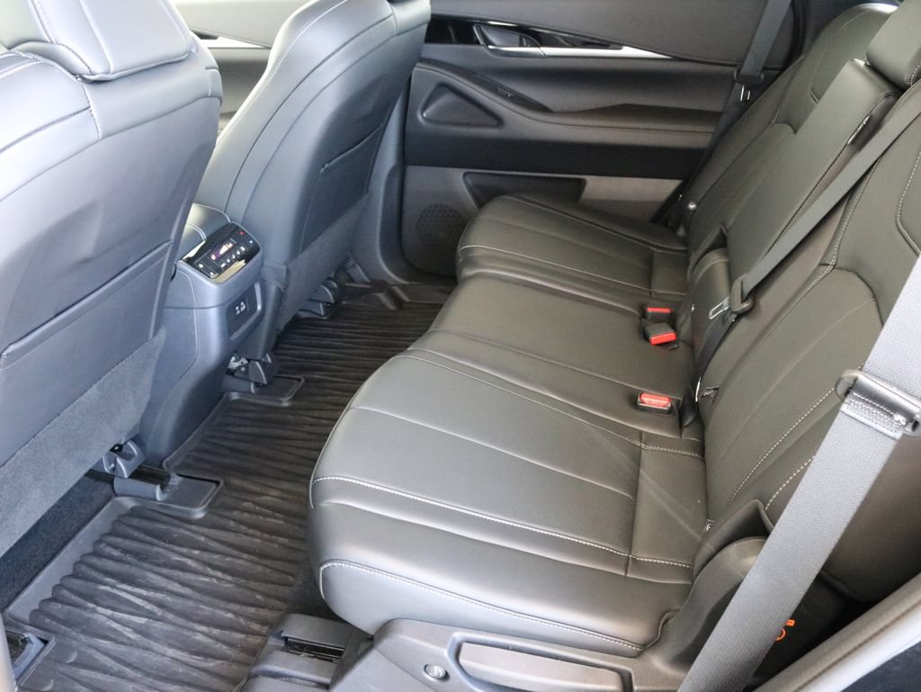 Certified 2025 INFINITI QX60 Pure AWD/4WD image 30