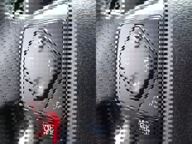 Used 2021 Toyota Tacoma TRD Off-Road w/ Technology Package image 17