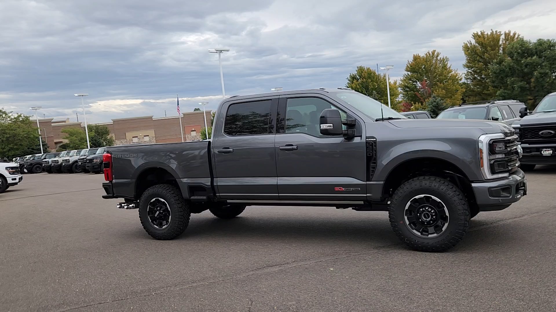 New 2026 Ford F350 Platinum w/ Tremor Off-Road Package AWD/4WD image 9