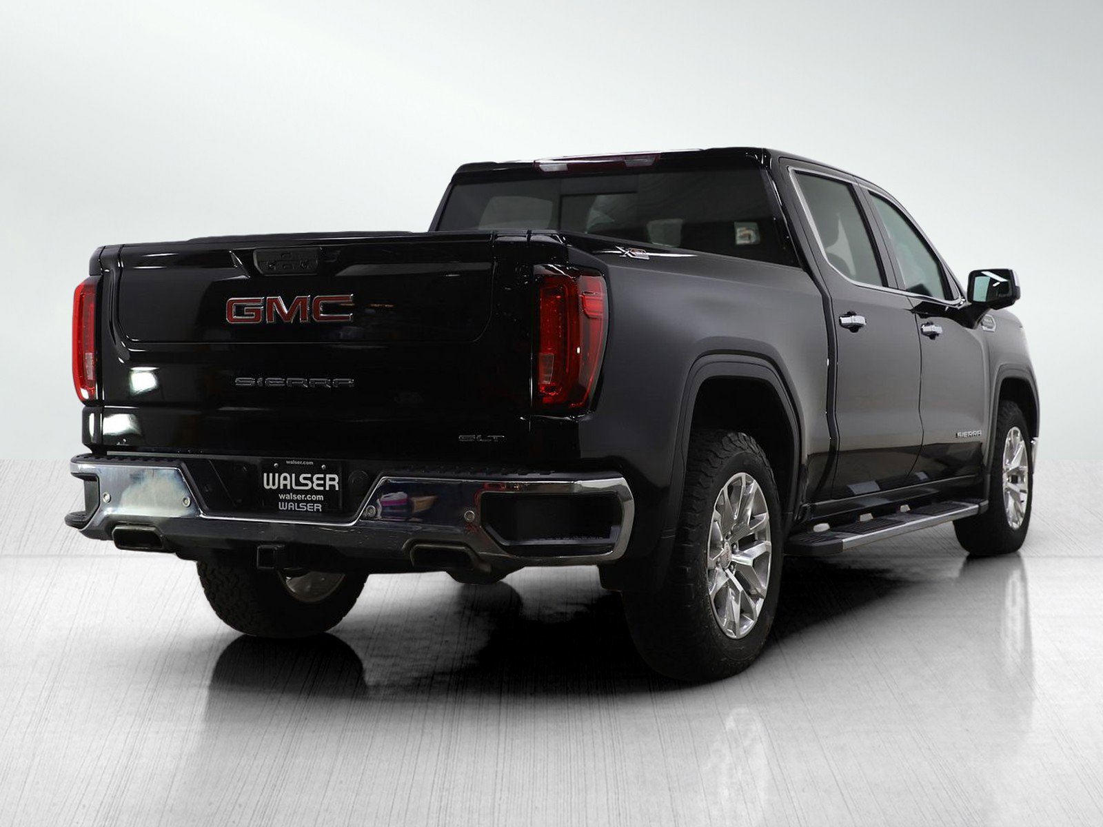 Used 2020 GMC Sierra 1500 SLT w/ SLT Premium Plus Package image 5