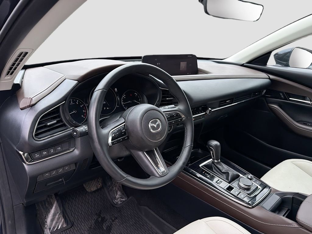 Used 2025 MAZDA CX-30 2.5 Turbo w/ Premium Plus Pkg image 9