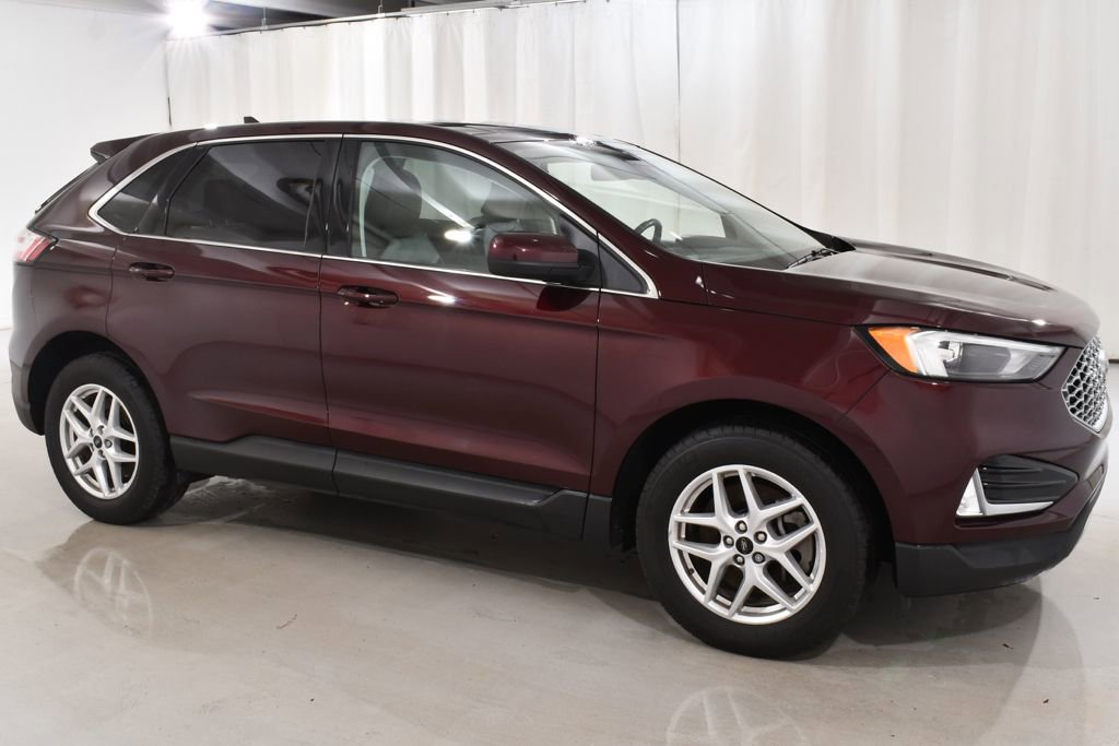 Used 2024 Ford Edge SEL w/ Convenience Package image 5