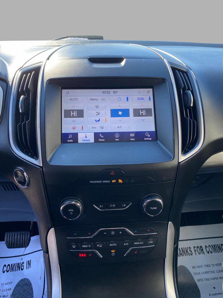 Used 2019 Ford Edge SEL image 21